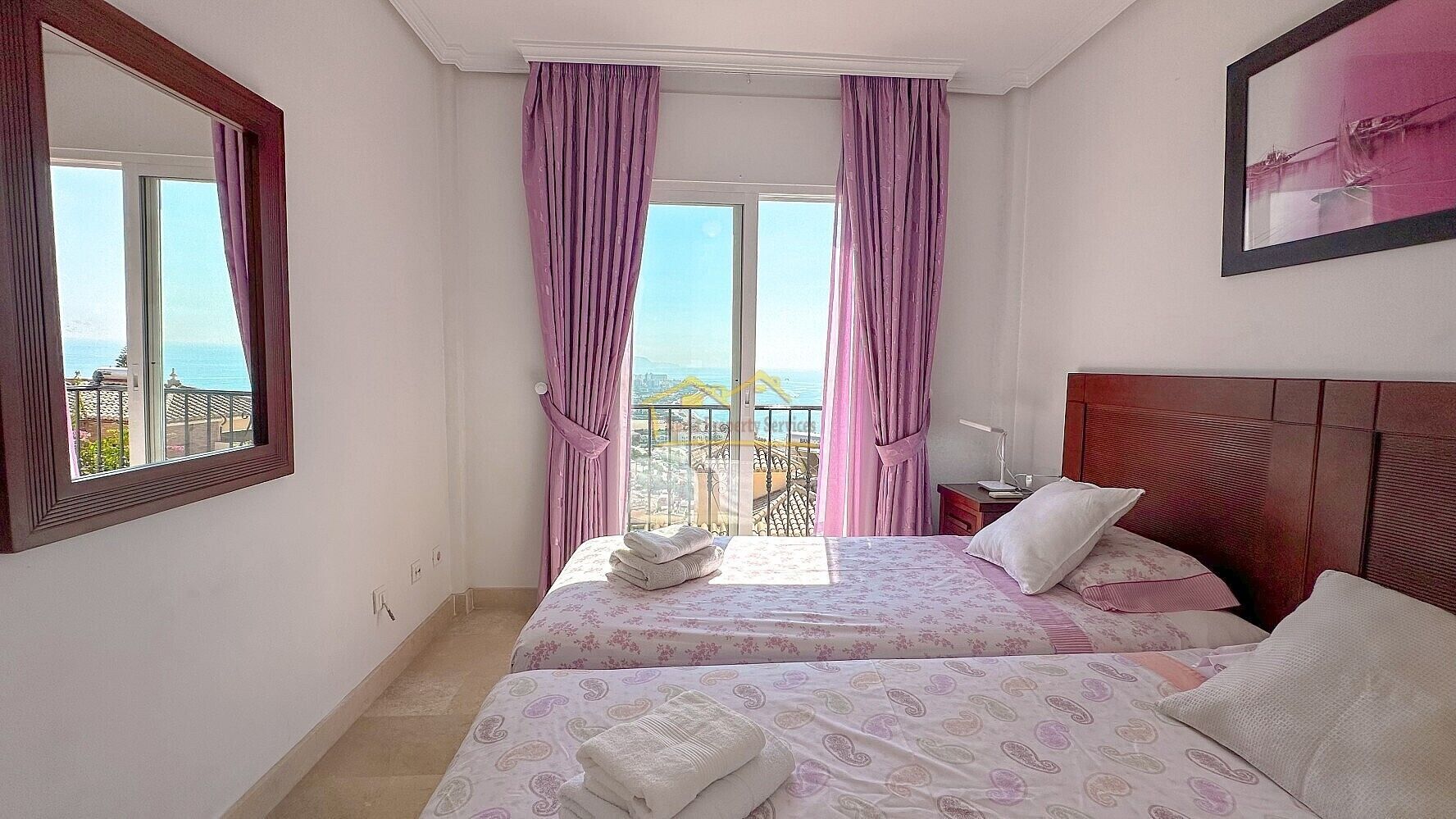 4 habitaciones, tabla de planchar con plancha y wifi gratis 