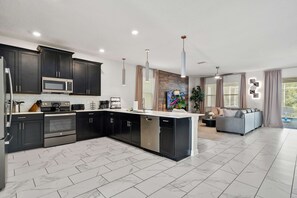 Fridge, microwave, oven, stovetop - Dream Estate | 8BR Villa with Pool & Spa (Davenport)