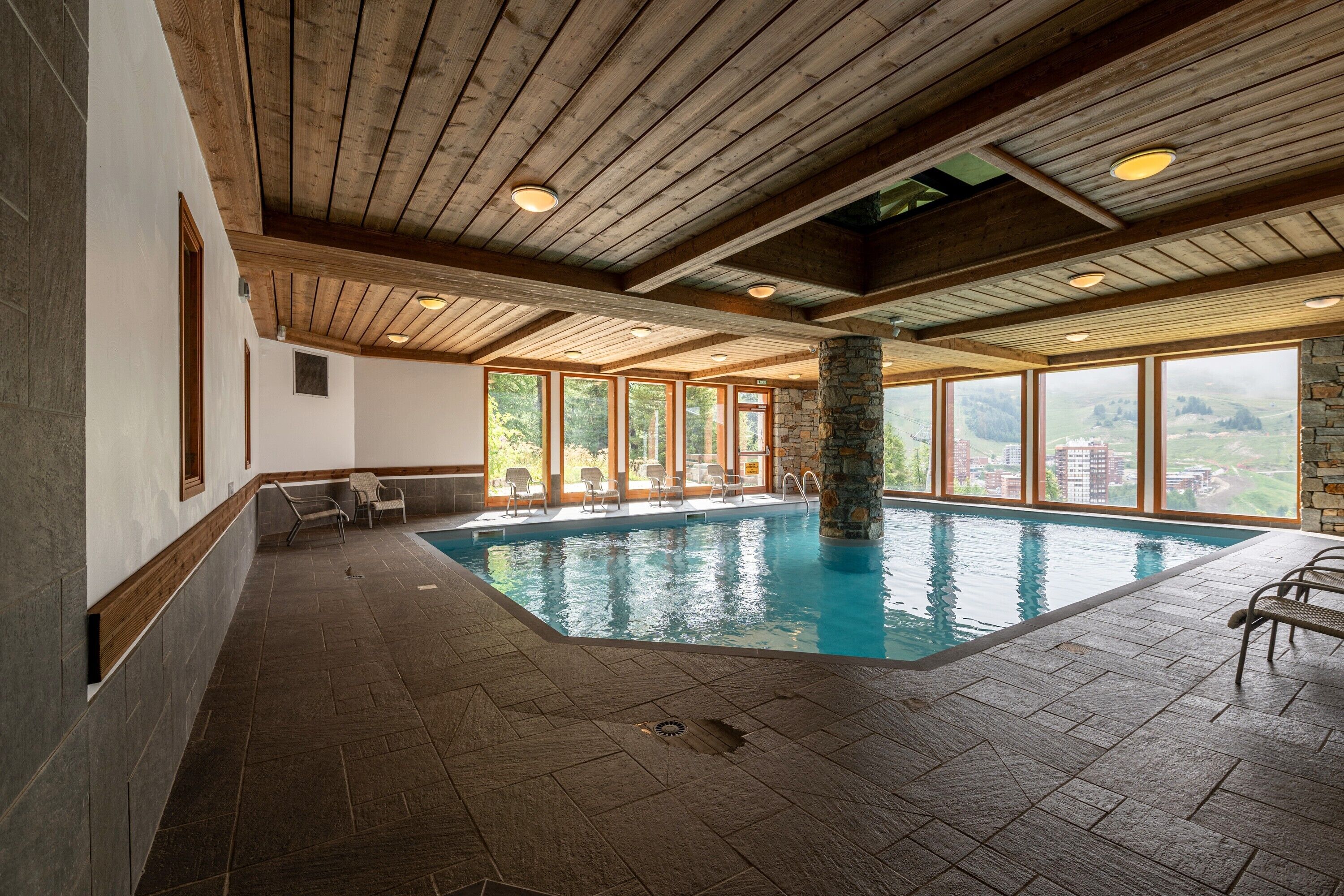 Piscine couverte, piscine chauffée