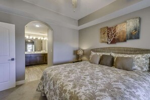 8 bedrooms, iron/ironing board, free WiFi, bed sheets