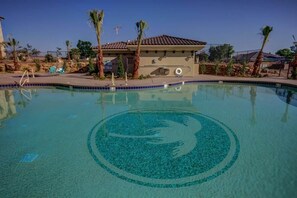 Beheizter Pool