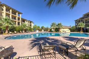Beheizter Pool