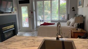 Ferros/tábuas de passar roupa, Wi-Fi, roupa de cama