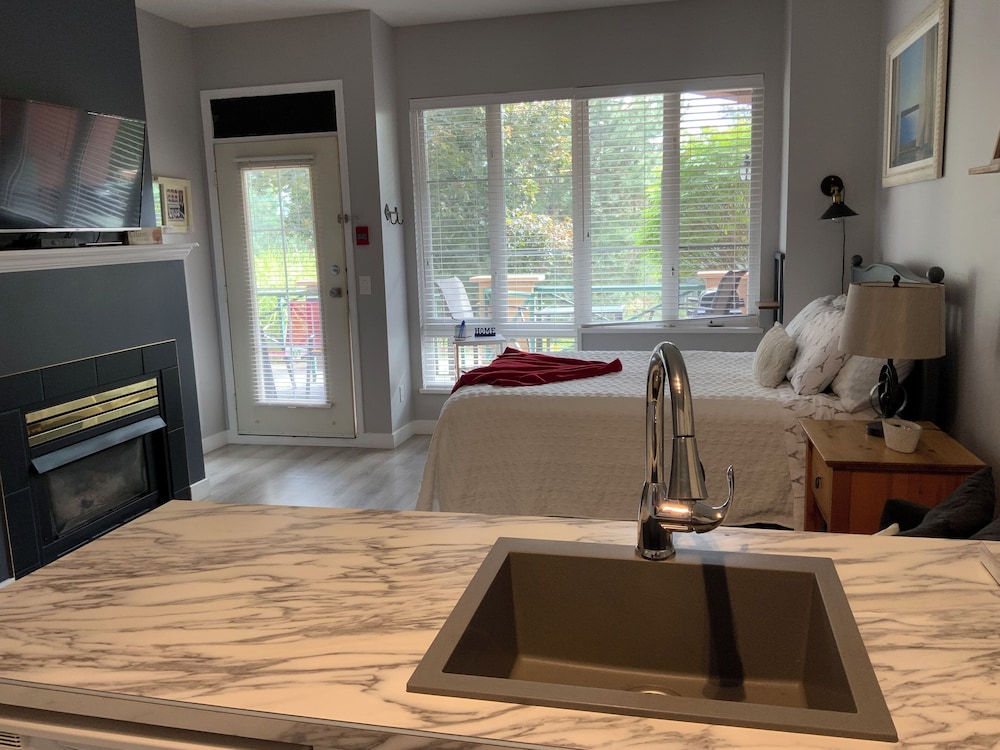 Fairway Haven 104A Kelowna Vrbo