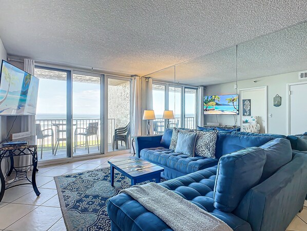 Téléviseur connecté, table de baby-foot