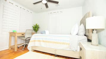 2 bedrooms, iron/ironing board, WiFi, bed sheets