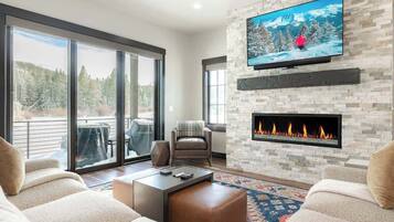 TV, fireplace, video games, stereo