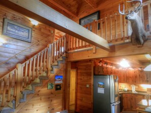 Interior - Cozy beautiful 3-bedroom cabin with Hot tub in Sedona 10 mins from uptown Sedona (Sedona)