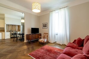 Living area - GuestHost - Città Studi Elegant Huge Apartment (Milano)