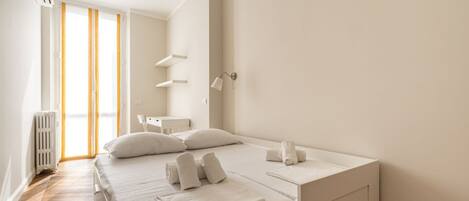 3 chambres, fer et planche Ă repasser, Wi-Fi, draps fournis