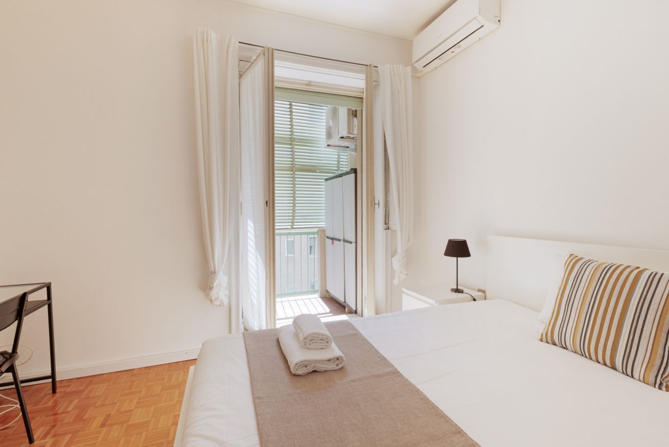 1 habitación, tabla de planchar con plancha, wifi y ropa de cama 