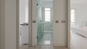 Unclassified image, 2 of 25, button - Milan- Corso Lodi Cozy APT with small terrace! (Milano)