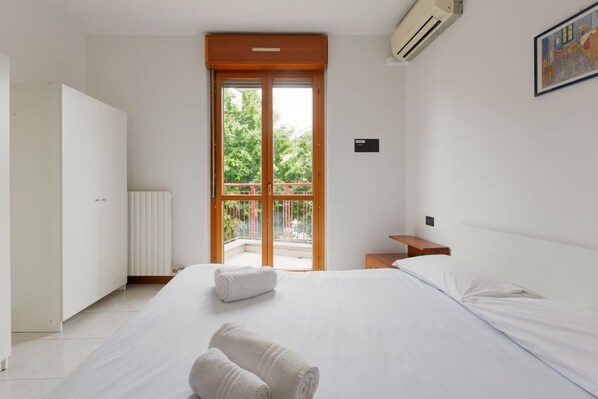 2 chambres, fer et planche Ă repasser, Wi-Fi, literie fournie