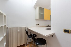 Interior - GuestHost - Milan Viale Umbria Bright Studio (Milano)