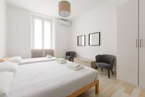 2 habitaciones, tabla de planchar con plancha, wifi y ropa de cama