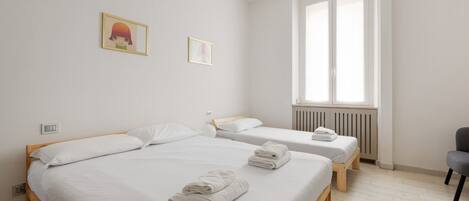 2 chambres, fer et planche Ă repasser, Wi-Fi, draps fournis