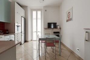 Dining - GuestHost - Comfortable apartment 70sqm with 2 balconies located on the second floor of a building with lift.The property is located in the Città Studi neighborhood!Less than 900 meters away is the Polytechnic University of Milan, the Cancer Institute i (Milano)