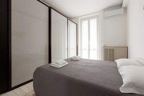 2 habitaciones, tabla de planchar con plancha, wifi y ropa de cama