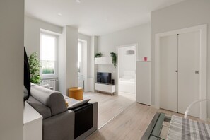 1 slaapkamer, een strijkplank/strijkijzer, wifi, beddengoed