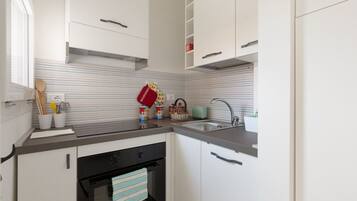 Kühlschrank, Ofen, Herdplatte, Toaster