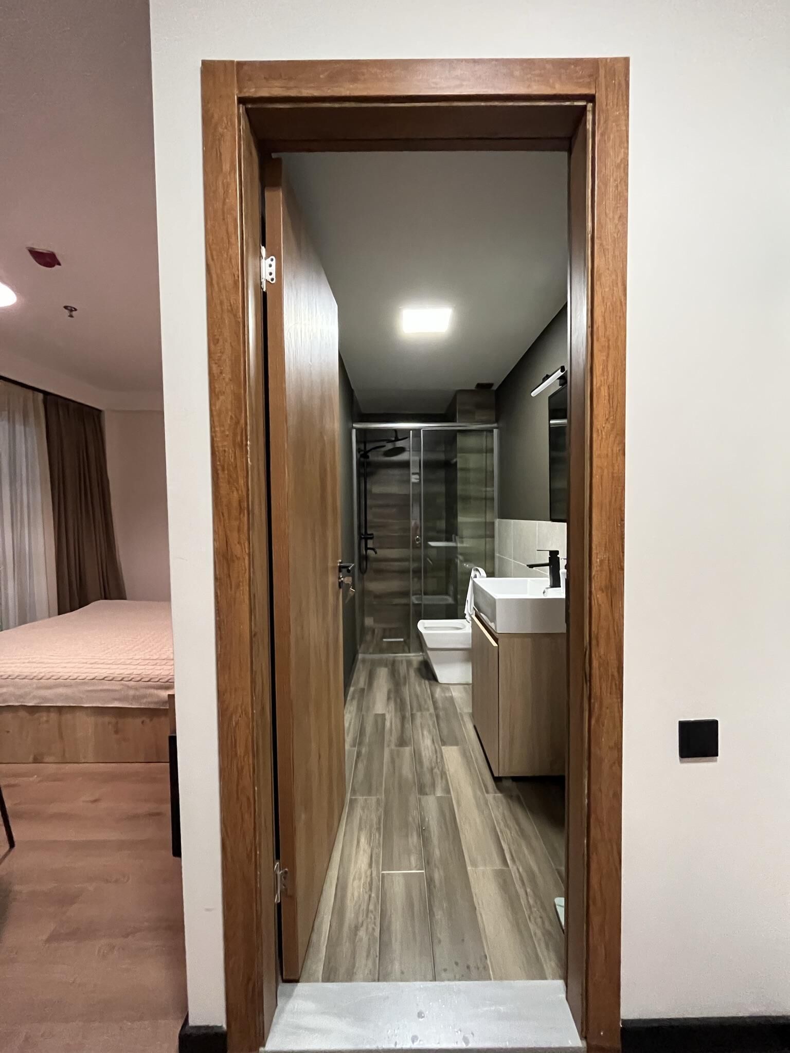 Wi-Fi, roupa de cama, acesso para cadeiras de rodas