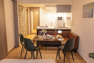 B-2 (6-person Accomodation), Non Smoking | 1 bedroom, desk, WiFi (free)