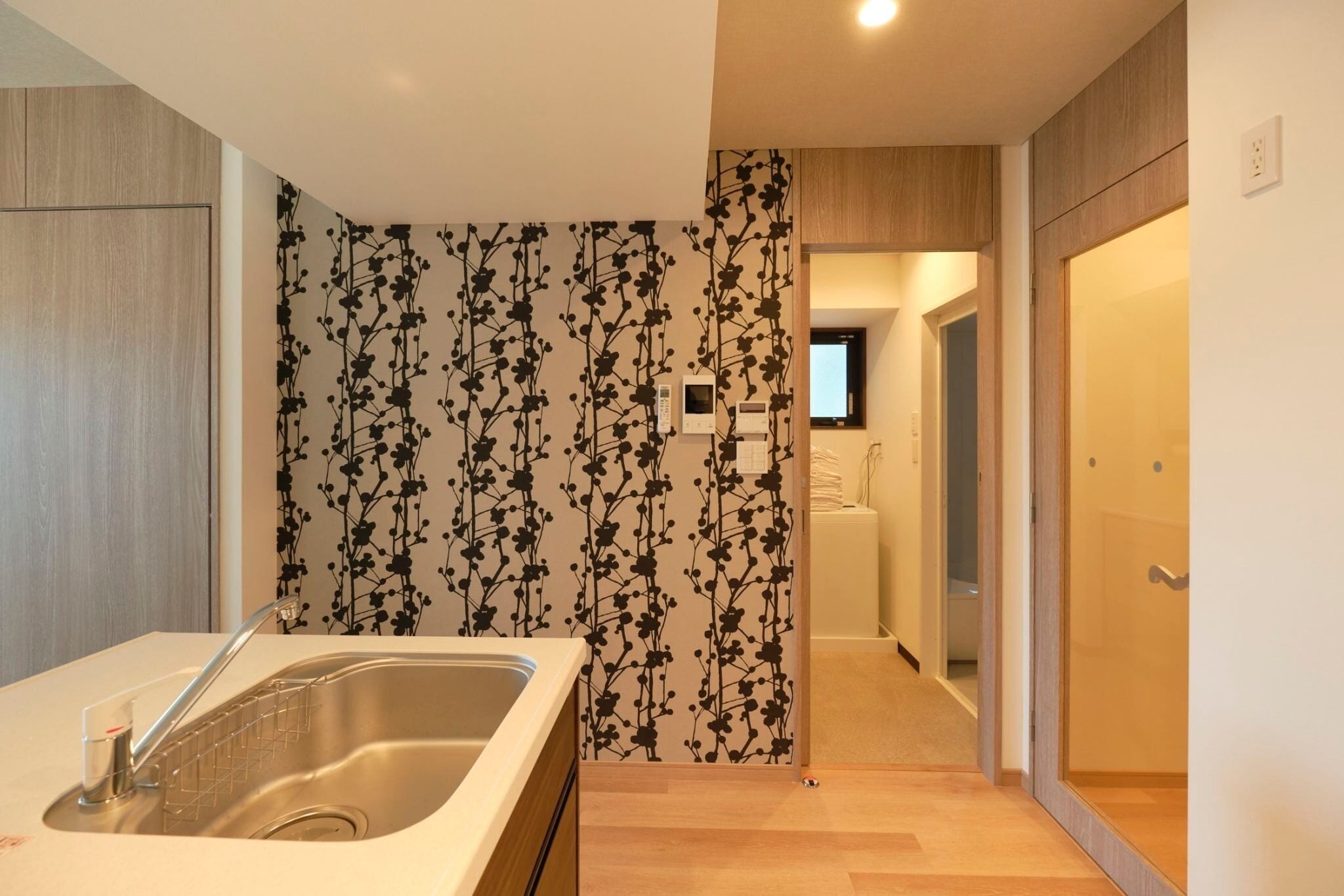 Frigorífic petit, microones, placa de cuina i bullidora elèctrica 