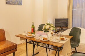 B-2 (6-person Accomodation), Non Smoking | 1 bedroom, desk, free WiFi - MODELLO Sangenjaya by Tranova (Tokyo)