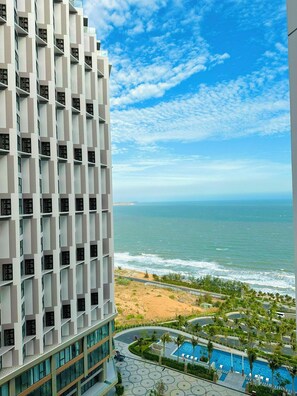 Deluxe Double Room, Sea View | Hypo-allergenic bedding, Select Comfort beds, minibar, in-room safe - Apec Mandala Mui Ne by Dolphin (Phan Thiet)