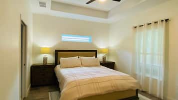 3 soverom, strykejern/-brett, wi-fi og sengetøy