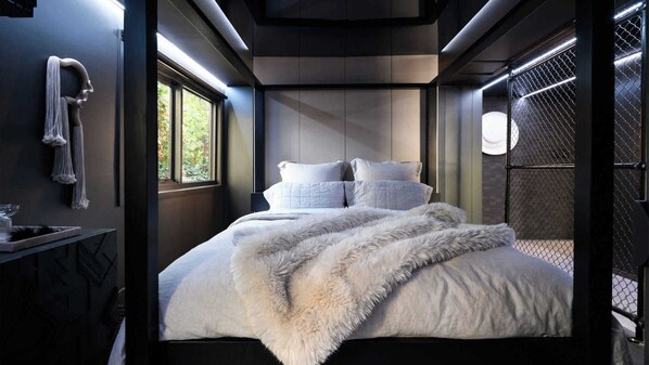 2 chambres, fer et planche à repasser, Wi-Fi, draps fournis