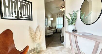 Sleeps 16- Moutain View