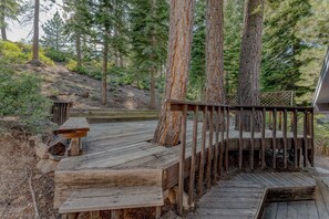 Terrace/patio - Secluded Tahoe Retreat Near Trails & Beach (Carnelian Bay)