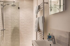 5 chambres, Wi-Fi gratuit