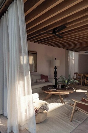 TV, stereo, offices - Rosa Morada: Luxury Villas with Private Beach (San Francisco)