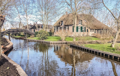 Cozy home in Paasloo with WiFi
