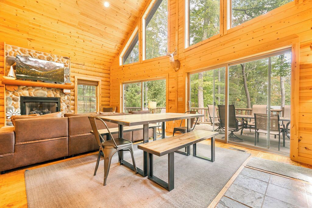 Good Time Pine | 4br/3.5ba Oakland Log Home W/ Hot Tub - 奧克蘭