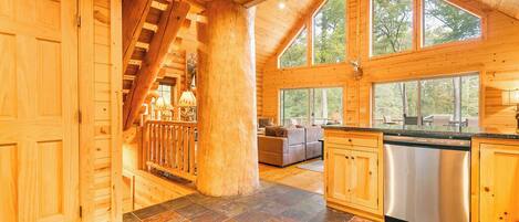 المنشأة من الداخل