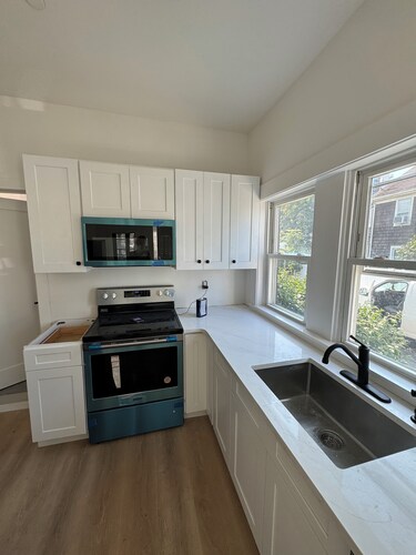 NEW 3 BR 2 BTH in Harbor Point