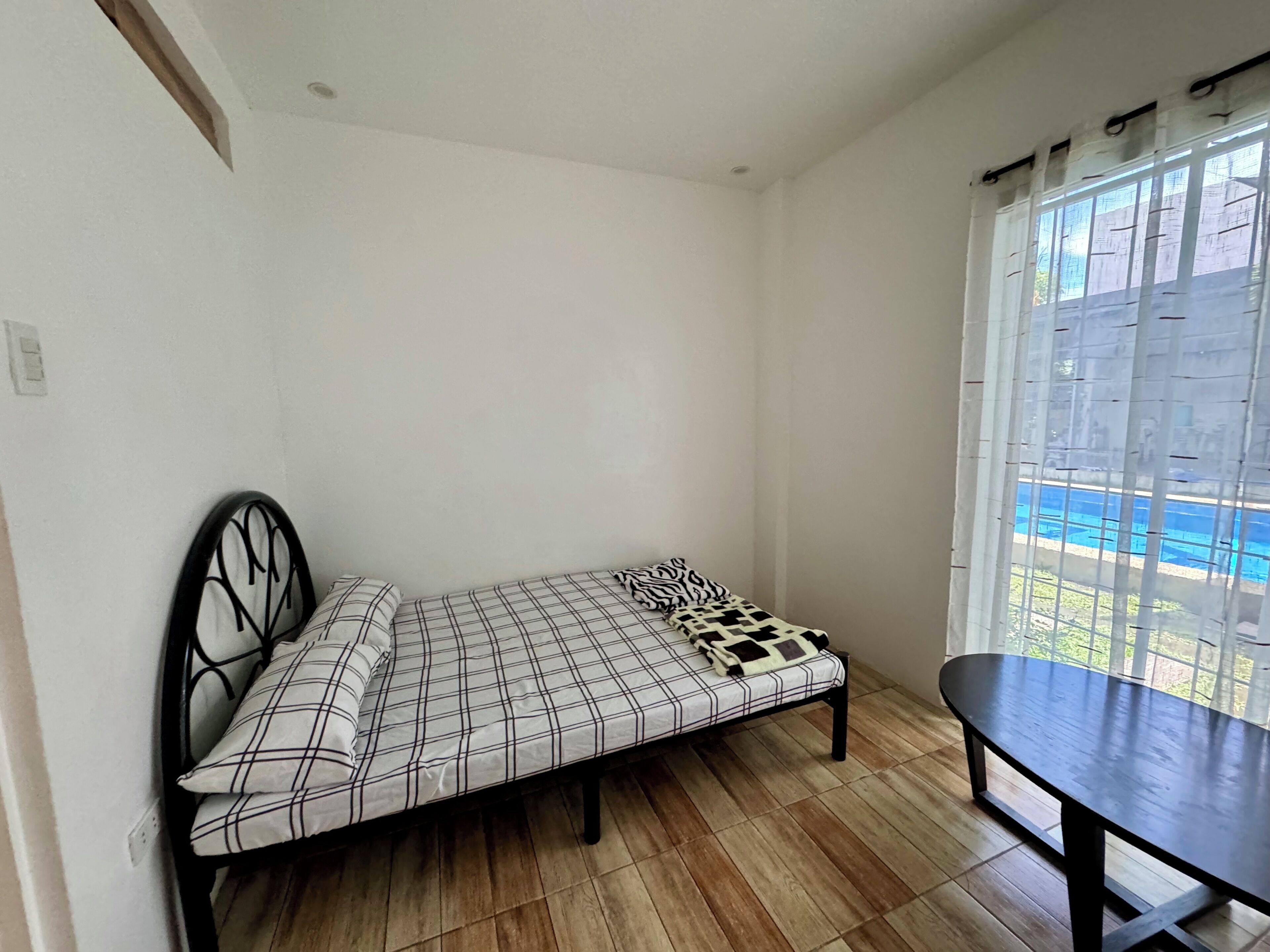 3 bedrooms, WiFi, bed sheets