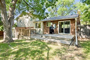 Terrace/patio - Spacious 3BR | Kids Playset + Toys | Mountain View (Boulder)