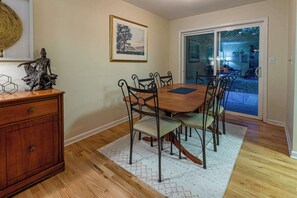 Dining - Spacious 3BR | Deck | Mountain Views + Trails (Boulder)