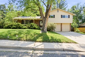 Exterior - Spacious 3BR | Kids Playset + Toys | Mountain View (Boulder)