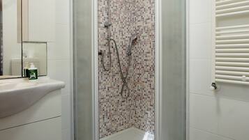 Hair dryer, towels
