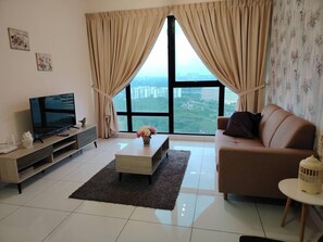Apartment | Living area | Flat-screen TV - City View Southkey 2BR2FREE 18F By Natol (Johor Bahru)