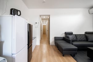 3 habitaciones, tabla de planchar con plancha y wifi gratis