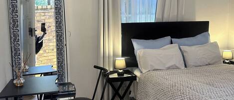 1 bedroom, iron/ironing board, WiFi