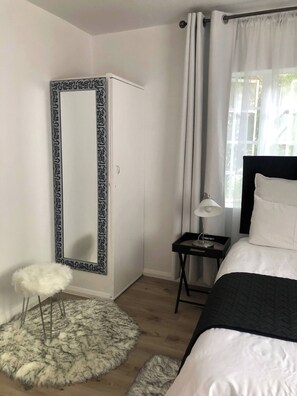 1 bedroom, iron/ironing board, WiFi