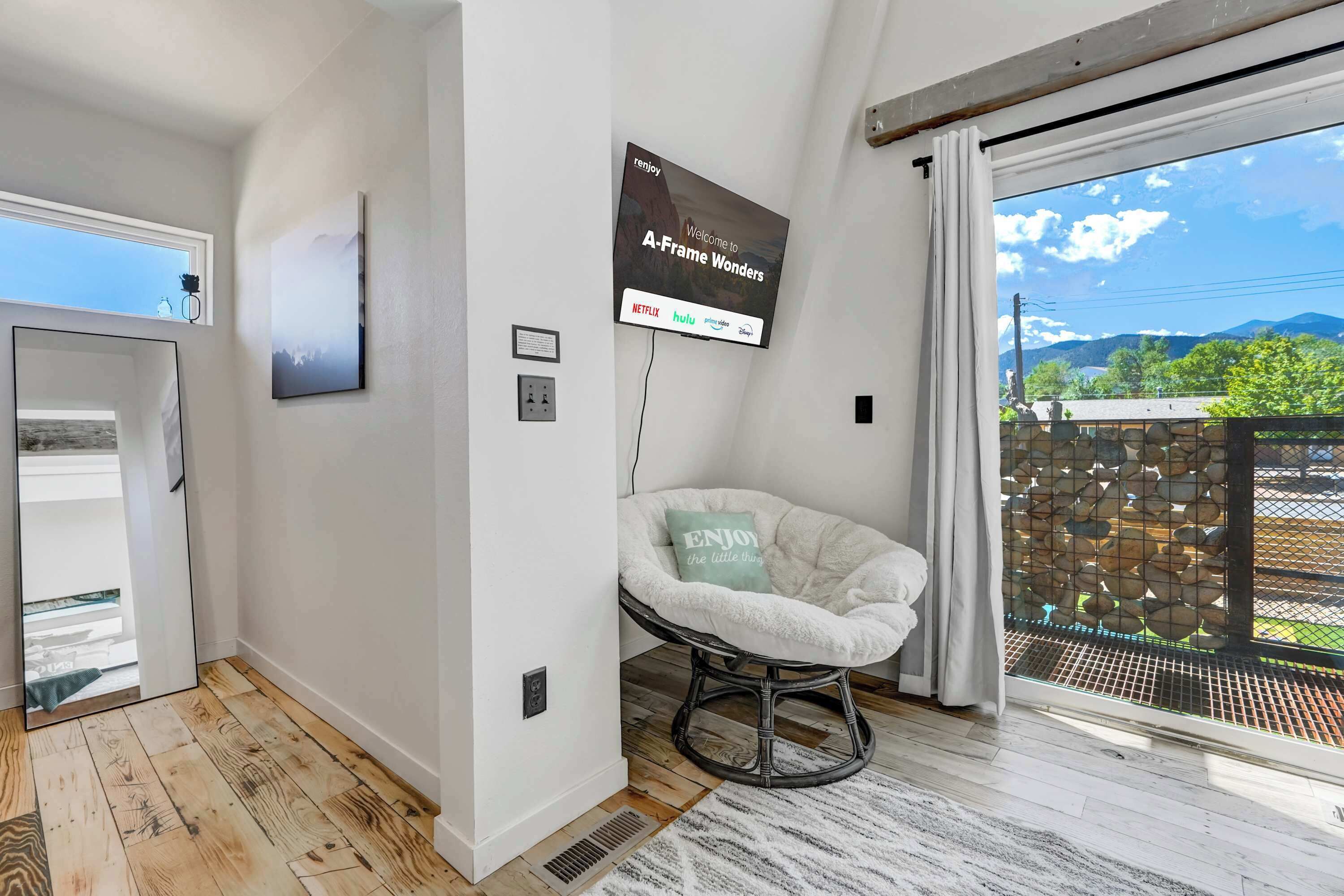 A-frame Wonders! Hot Tub W Mountain Views! - Colorado Springs, CO