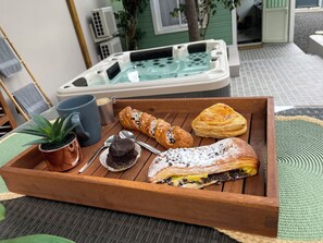 Outdoor spa tub - Villas Sauvages, Manapany-les-bains. (Saint-Joseph)